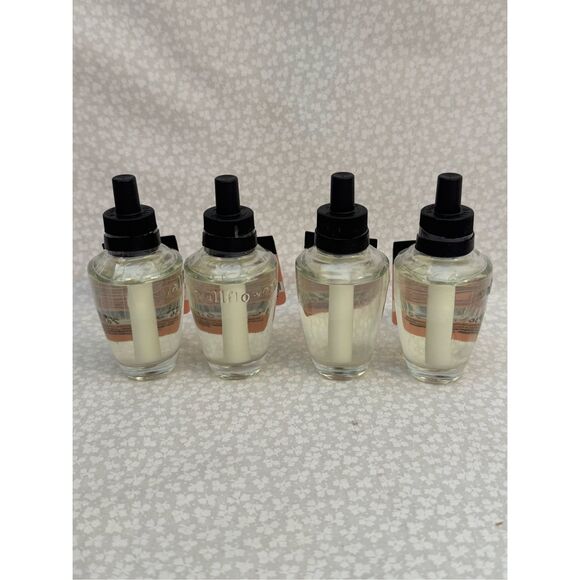 Bath and Body Works WAIKIKI BEACH COCONUT 4 Wallflower Refills - Picture 4 of 5